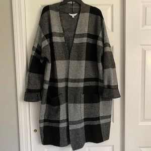 🌟Gray & Black Plaid Heavy Knit Cardigan🌟